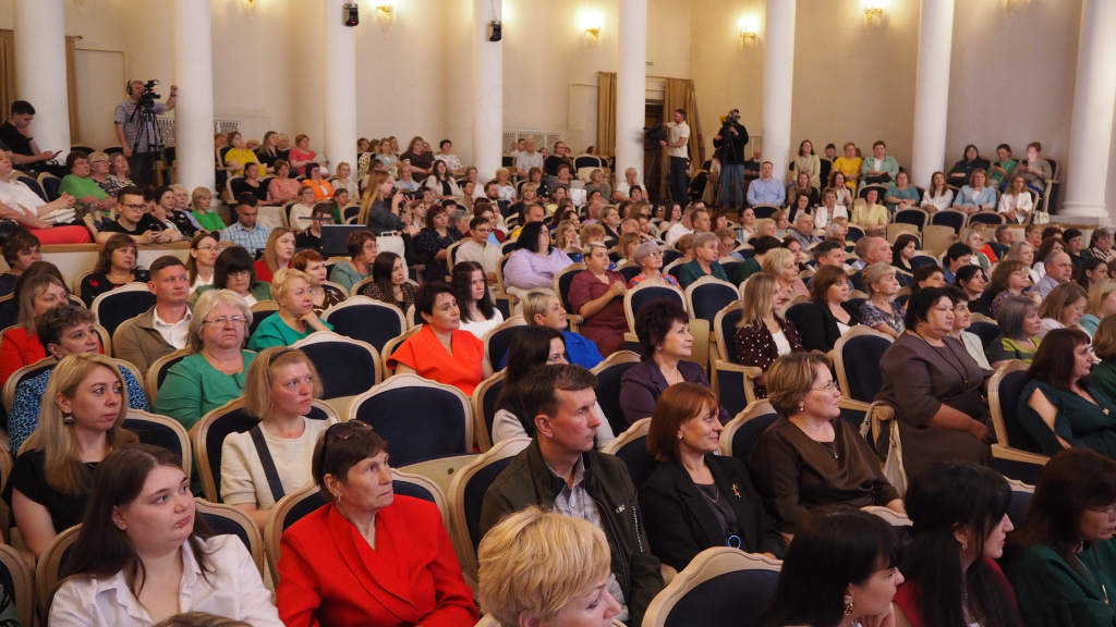 В Твери отметили День социального работника
